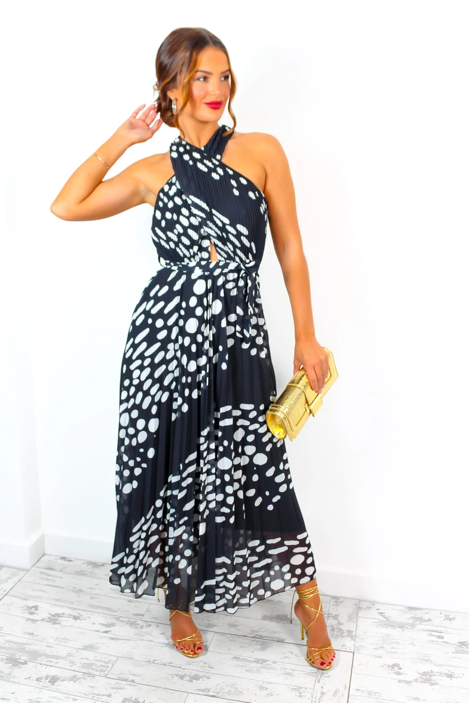 Artemis - Black Spot Pleated Maxi Dress 9 Artemis - Black Spot Pleated Maxi Dress - Image 7