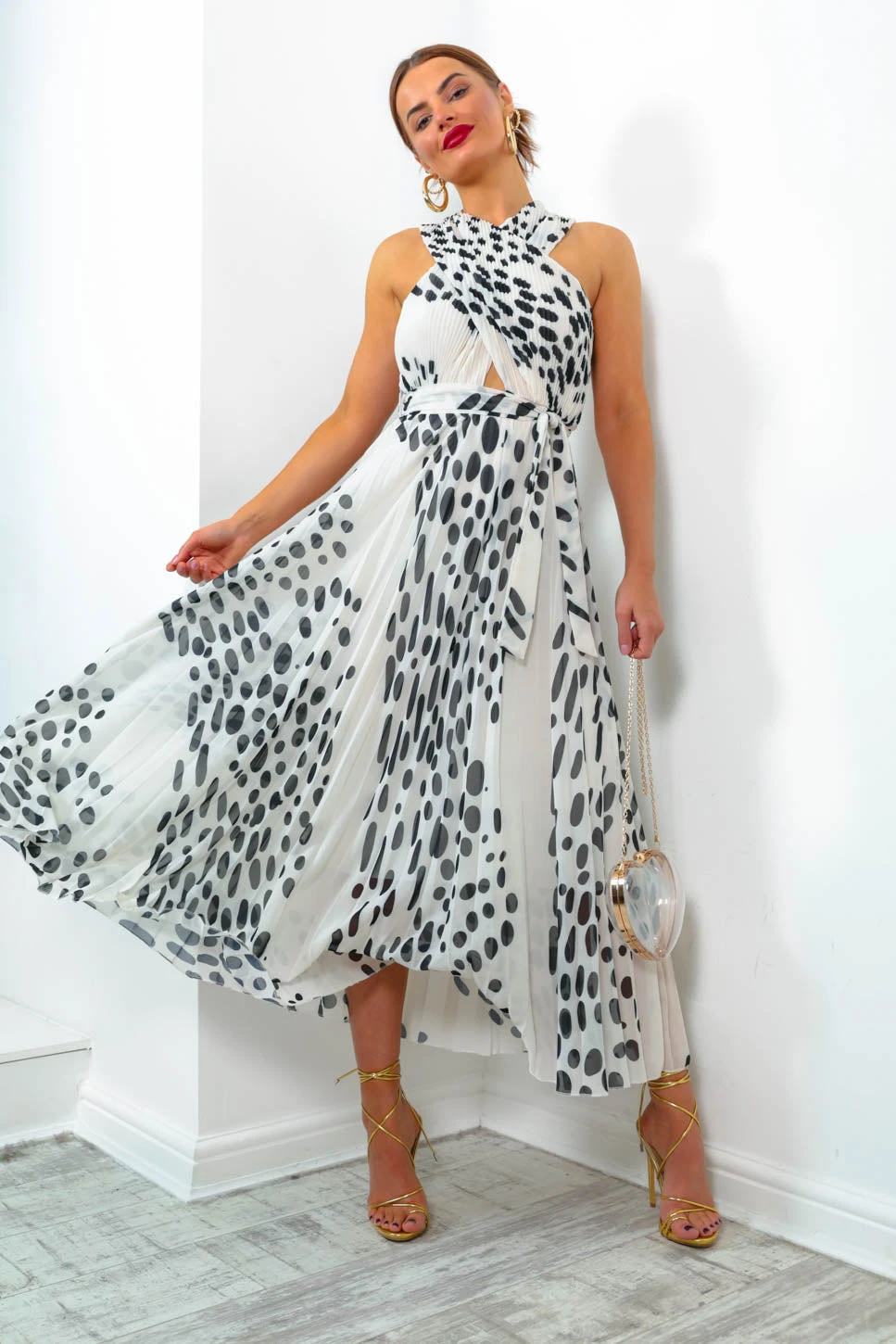 Artemis - White Spot Pleated Maxi Dress 6 Artemis - White Spot Pleated Maxi Dress - Image 4