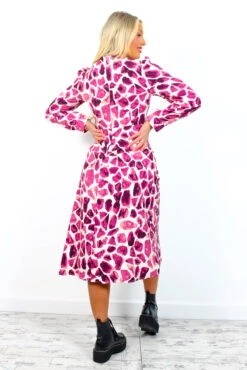 Dont Give A Glam - Magenta Giraffe Print Midi Dress -Deals Modashka Store Don tGiveAGlam MagentaGiraffePrintMidiDress 1