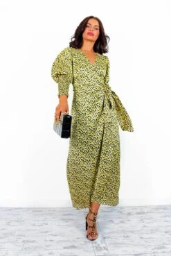 Glamorous Drive Em Wild - Black Yellow Flower Midi Wrap Dress -Deals Modashka Store DriveEmWild BlackYellowFlowerMidiWrapDress2