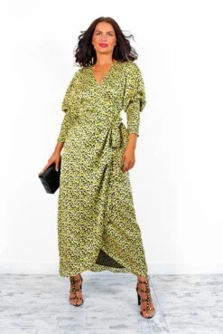 Glamorous Drive Em Wild - Black Yellow Flower Midi Wrap Dress -Deals Modashka Store DriveEmWild BlackYellowFlowerMidiWrapDress3