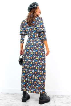 Glamorous Drive Em Wild - Black Multi Sticker Print Midi Wrap Dress -Deals Modashka Store Drive EmWild BlackMultiStickerPrintMidiWrapDress 3