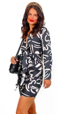 Its My Turn - Black Cream Abstract Stroke Mini Dress -Deals Modashka Store ItsMyTurn BlackCreamAbstractStrokeMiniDress1