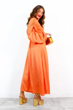 Sleeve An Impression - Orange Ruched Sleeve Plunge Maxi Dress -Deals Modashka Store SleeveAnImpression OrangeRuchedSleevePlungeMaxiDress 2