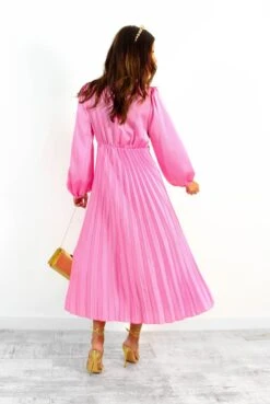 Twist Of Fate - Pink Twist Front Pleated Midi Dress -Deals Modashka Store TwistOfFate PinkTwistFrontPleatedMidiDress 1