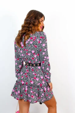 Good Vibes Only - Monochrome Pink Heart Print Mini Dress -Deals Modashka Store image 5bc91887 f5e5 4afd b79c 06b1800bf39e